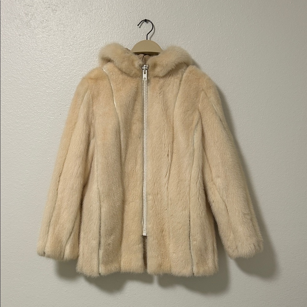Robinson’s California Cream Mink Fur Coat